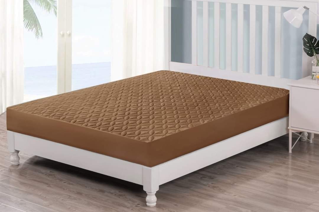 Microfiber Quilted Waterproof Mattress Protector